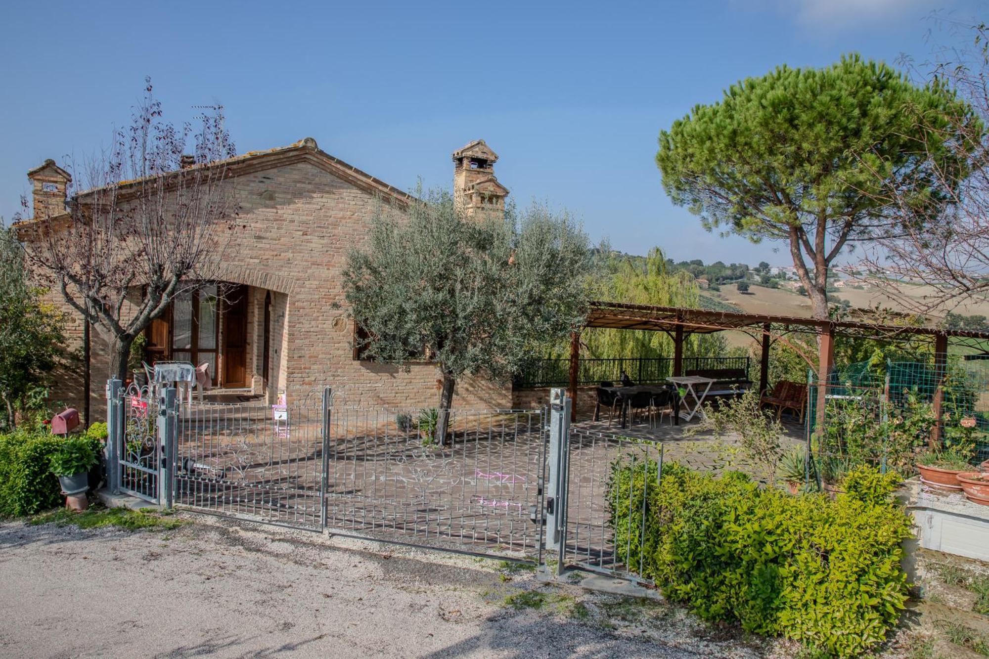 A Casa Di Lea Villa Mondavio ภายนอก รูปภาพ